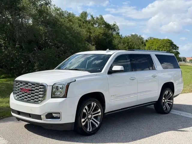 2020 GMC Yukon Denali 2WD's photo