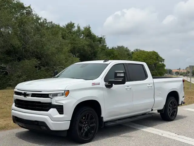 2023 Chevrolet Silverado 1500 RST 4WD Crew Cab Standard Box's photo