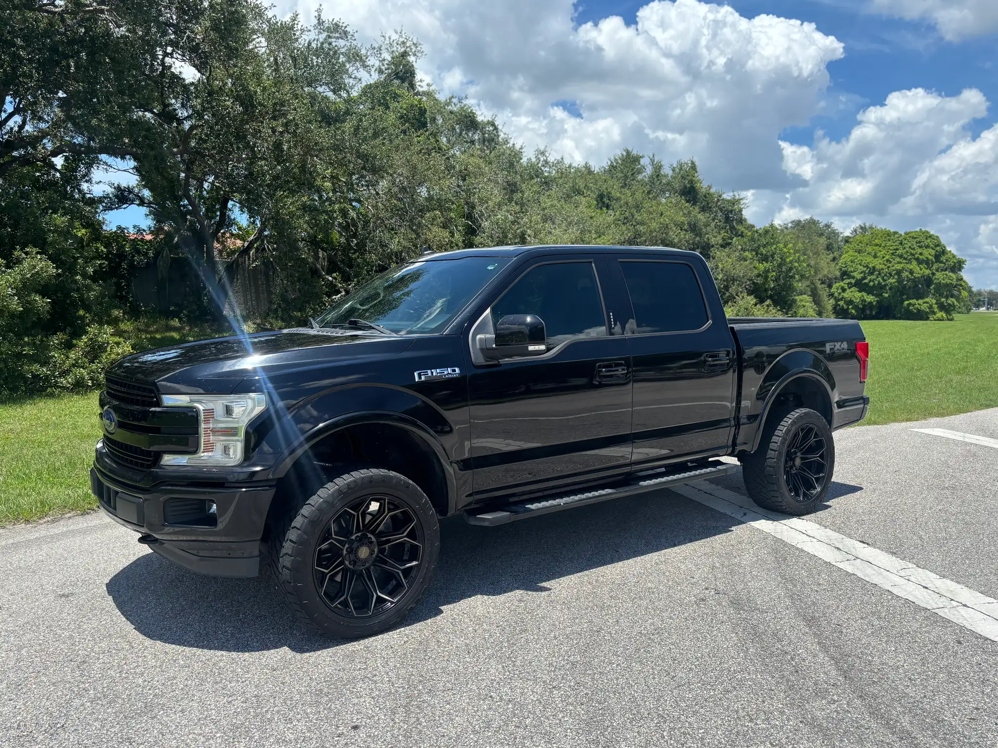 2020 Ford F-150 Lariat 4WD SuperCrew 5-1/2' Box's photo