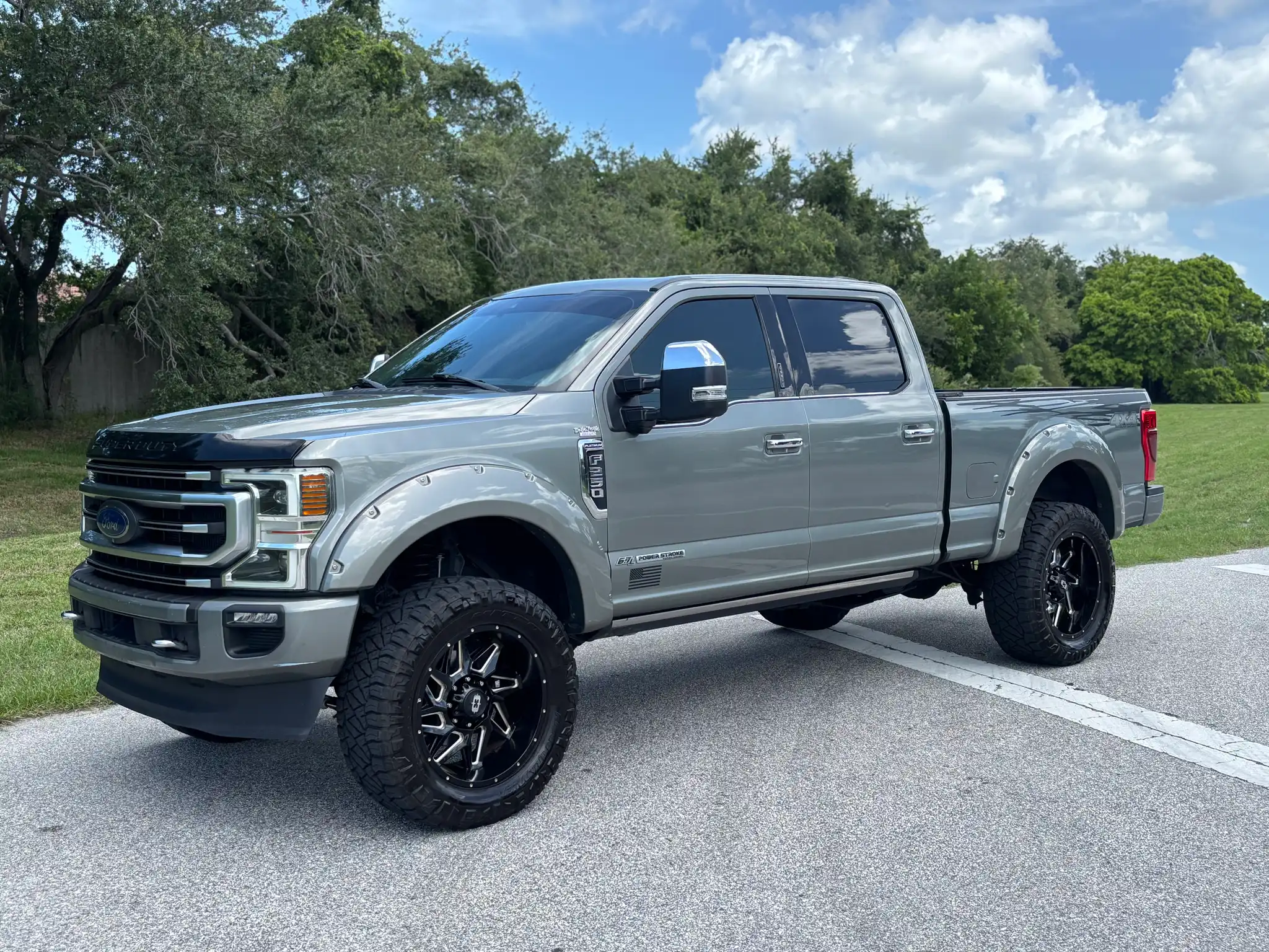 2020 Ford F-250 Platinum 4x4 CrewCab 6-3/4' Box's photo