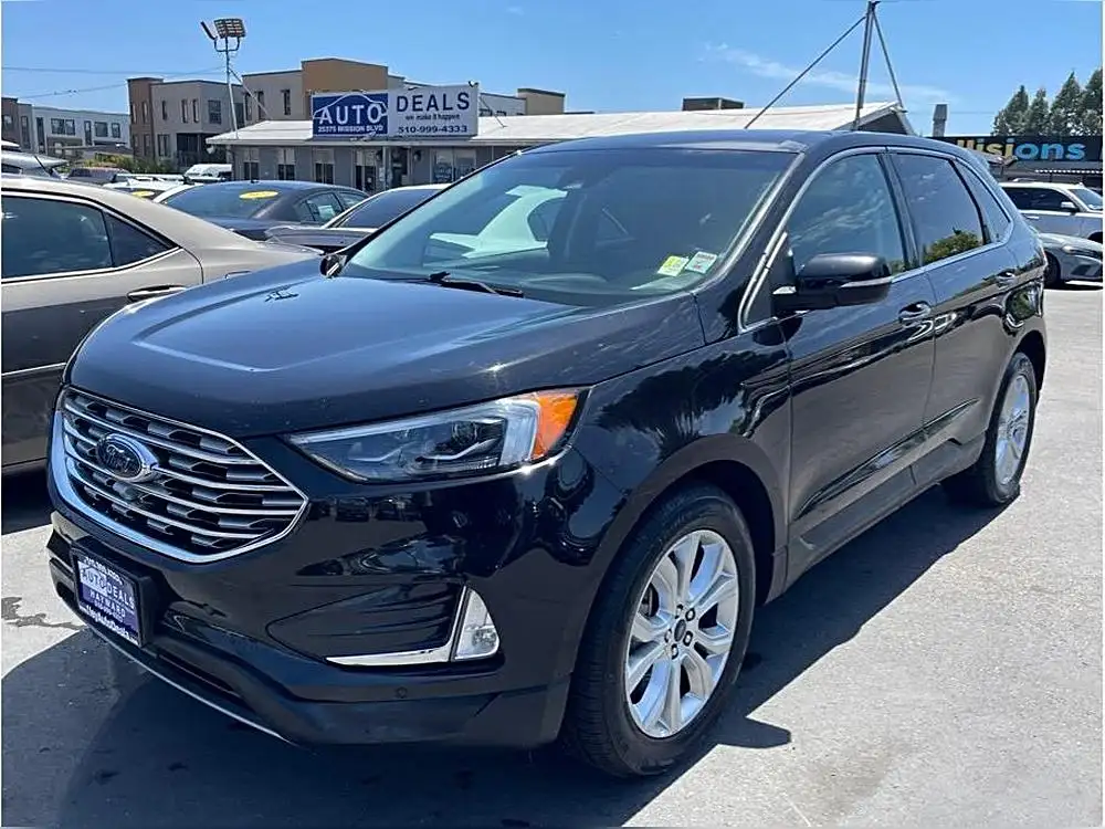 2022 Ford Edge Titanium AWD's photo
