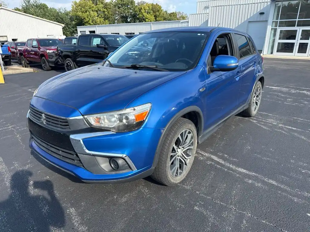 2016 Mitsubishi Outlander Sport 2.0 ES AWC CVT's photo