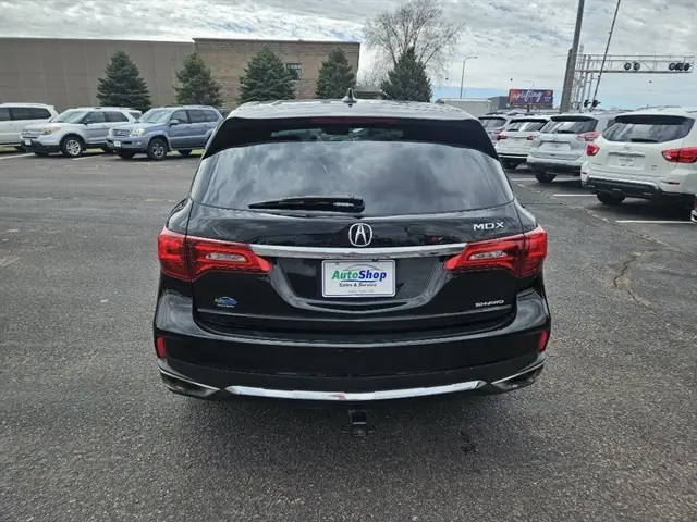 2017 Acura MDX SH-AWD w/Technology Package photo 4