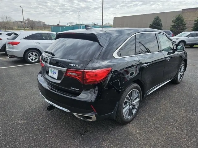 2017 Acura MDX SH-AWD w/Technology Package photo 5