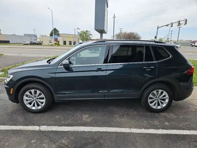 2019 Volkswagen Tiguan 2.0T SE 4Motion's photo