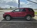 2017 Ford Explorer XLT 4WD photo 5