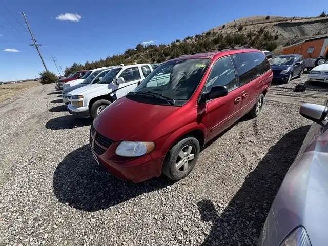 2005 Dodge Grand Caravan SXT's photo