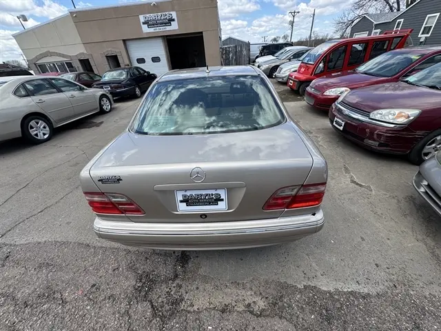 2000 Mercedes-Benz E-Class E320 4MATIC photo 5