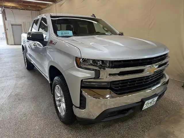 2020 Chevrolet Silverado 1500 LT 4X4 Crew Cab Short Box's photo