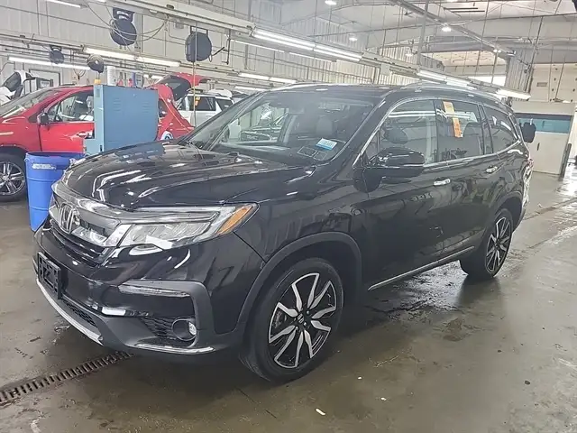 2022 Honda Pilot Touring-7 AWD's photo