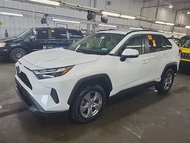 2023 Toyota RAV4 Hybrid XLE AWD's photo