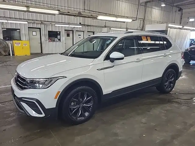 2024 Volkswagen Tiguan 2.0T SE 4Motion's photo