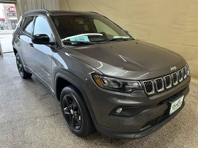 2024 Jeep Compass Latitude 4WD's photo
