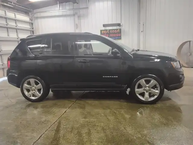 2015 Jeep Compass Latitude 4WD's photo