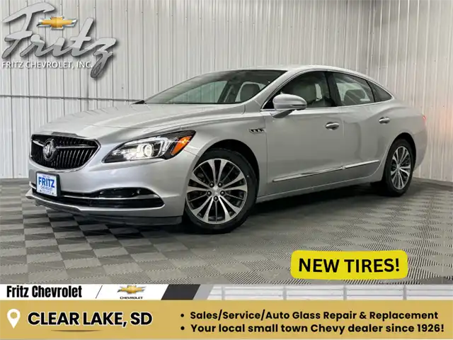 2018 Buick LaCrosse Preferred's photo