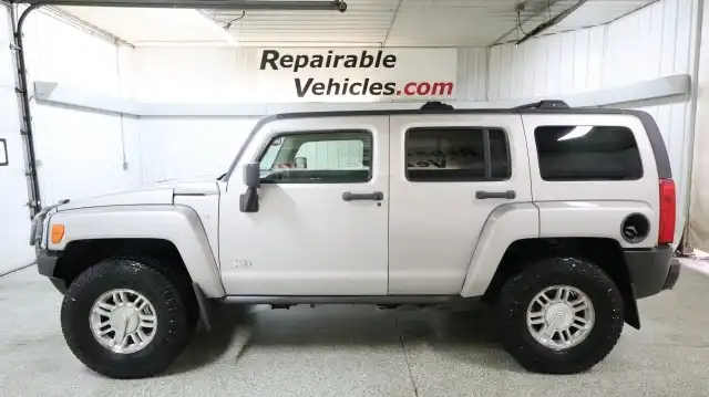 2007 Hummer H3 3.7 SUV's photo