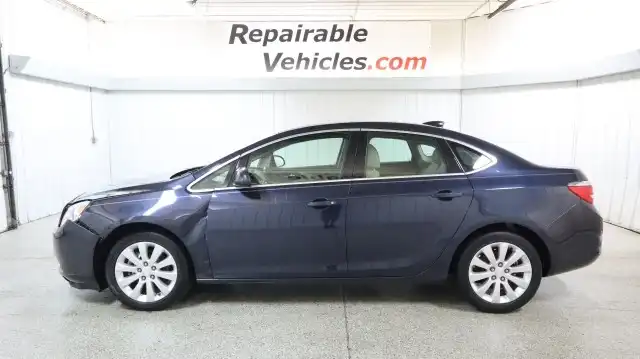 2015 Buick Verano 1SD's photo