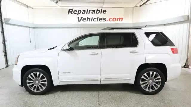 2017 GMC Terrain AWD Denali's photo