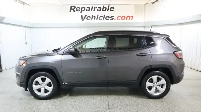 2019 Jeep Compass Latitude's photo