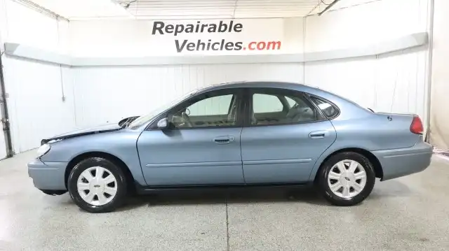2007 Ford Taurus SEL (Fleet)'s photo