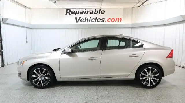 2017 Volvo S60 T5 AWD Inscription's photo
