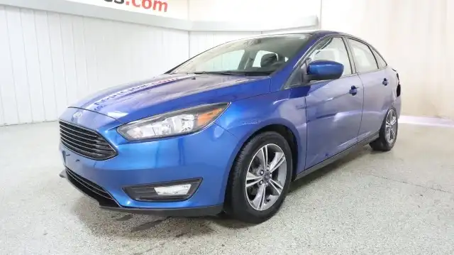 2018 Ford Focus SE Sedan's photo