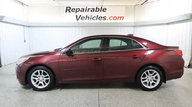 2015 Chevrolet Malibu 1LT's photo