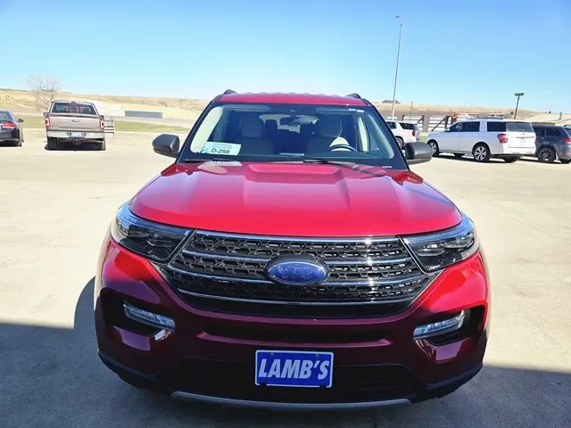 2022 Ford Explorer XLT 4WD photo 4