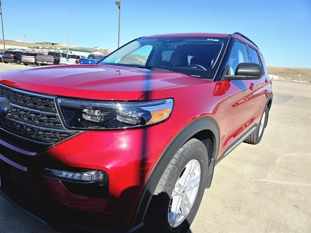 2022 Ford Explorer XLT 4WD photo 5