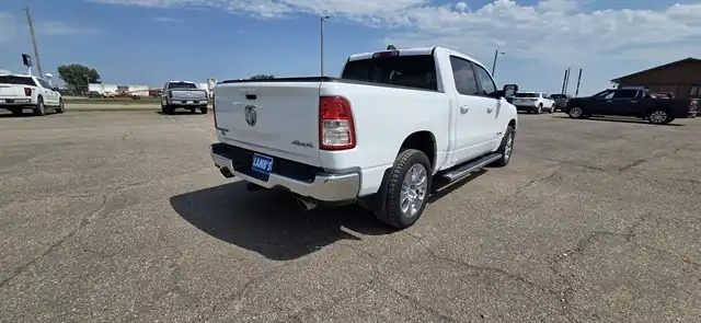 2021 RAM 1500 Big Horn/Lone Star 4x4 Crew Cab 5'7's photo