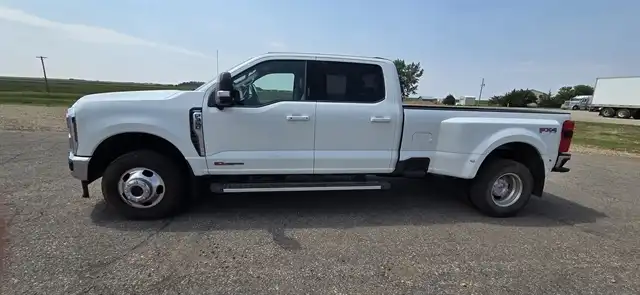 2026 Ford F-350 Lariat 4x4 Crew Cab 8' Box DRW's photo