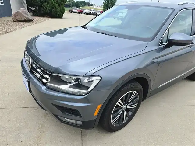 2018 Volkswagen Tiguan 2.0T SEL 4Motion's photo