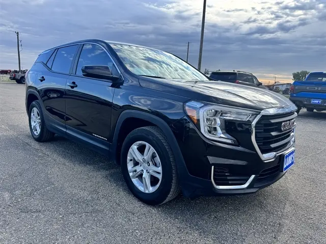 2024 GMC Terrain SLE AWD photo 3
