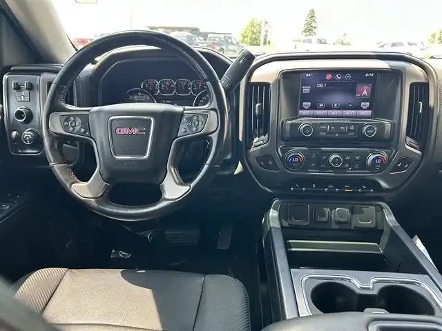 2015 GMC Sierra 4WD Crew Cab SLT SWB's photo