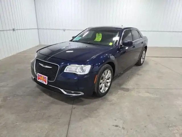 2016 Chrysler 300 Limited AWD's photo