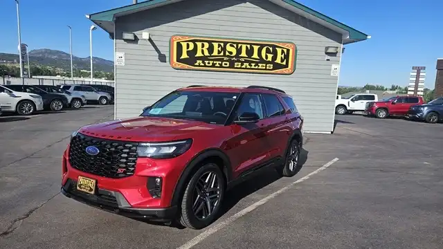 2026 Ford Explorer ST 4WD's photo