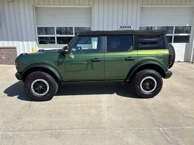 2022 Ford Bronco Badlands 4x4's photo