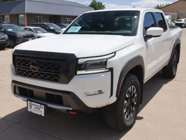 2024 Nissan Frontier PRO-4X Crew Cab 4X4's photo
