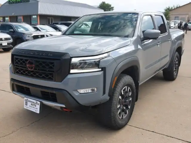 2023 Nissan Frontier PRO-4X Crew Cab 4X4's photo
