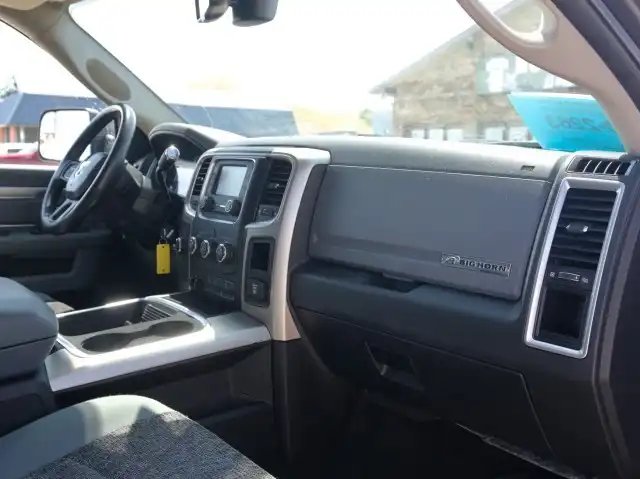 2018 RAM 2500 Big Horn 4X4 Crew Cab SWB's photo