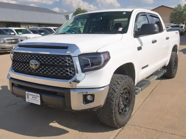 2020 Toyota Tundra SR5 5.7L 4WD Crew Max Short Bed's photo