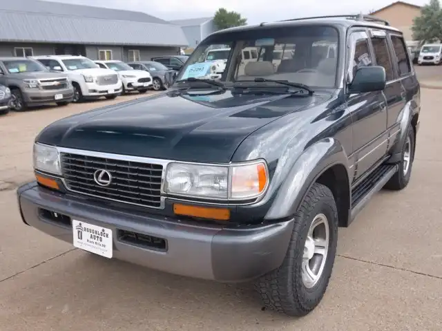 1996 Lexus LX 600's photo
