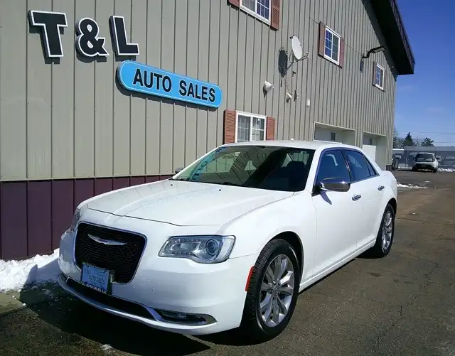 2018 Chrysler 300 Limited AWD's photo