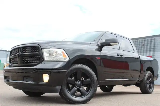 2016 RAM 1500 Laramie 4x4 Crew Cab 5'7's photo