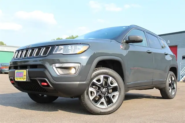 2017 Jeep Compass Trailhawk 4X4 photo 1