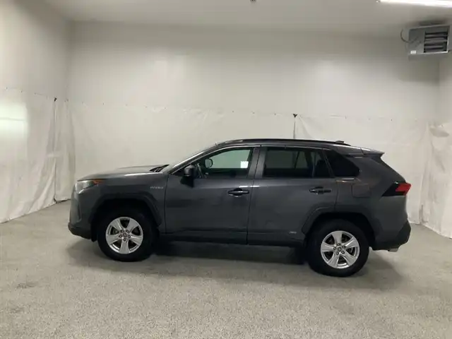 2021 Toyota RAV4 Hybrid LE AWD's photo