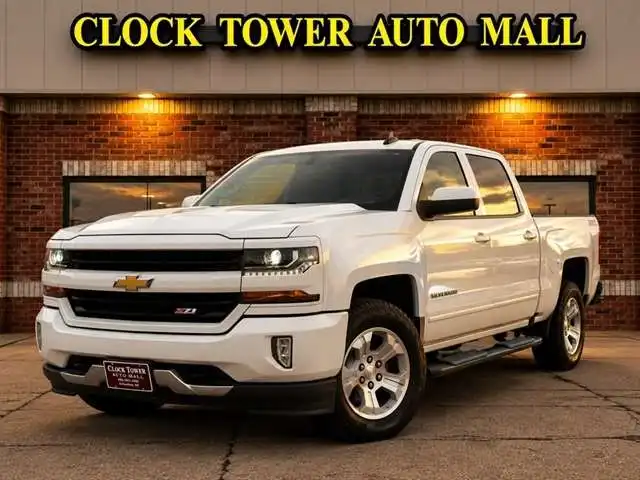 2018 Chevrolet Silverado 1500 LT 4X4 Crew Cab Short Box's photo