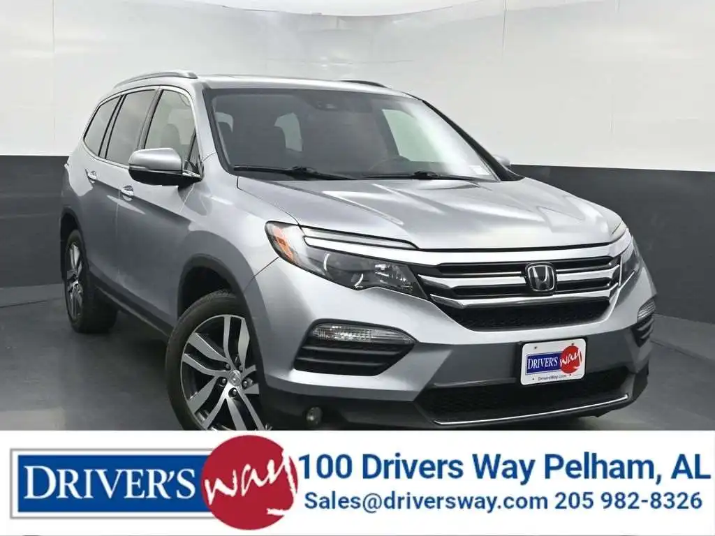 2017 Honda Pilot 4WD Elite's photo