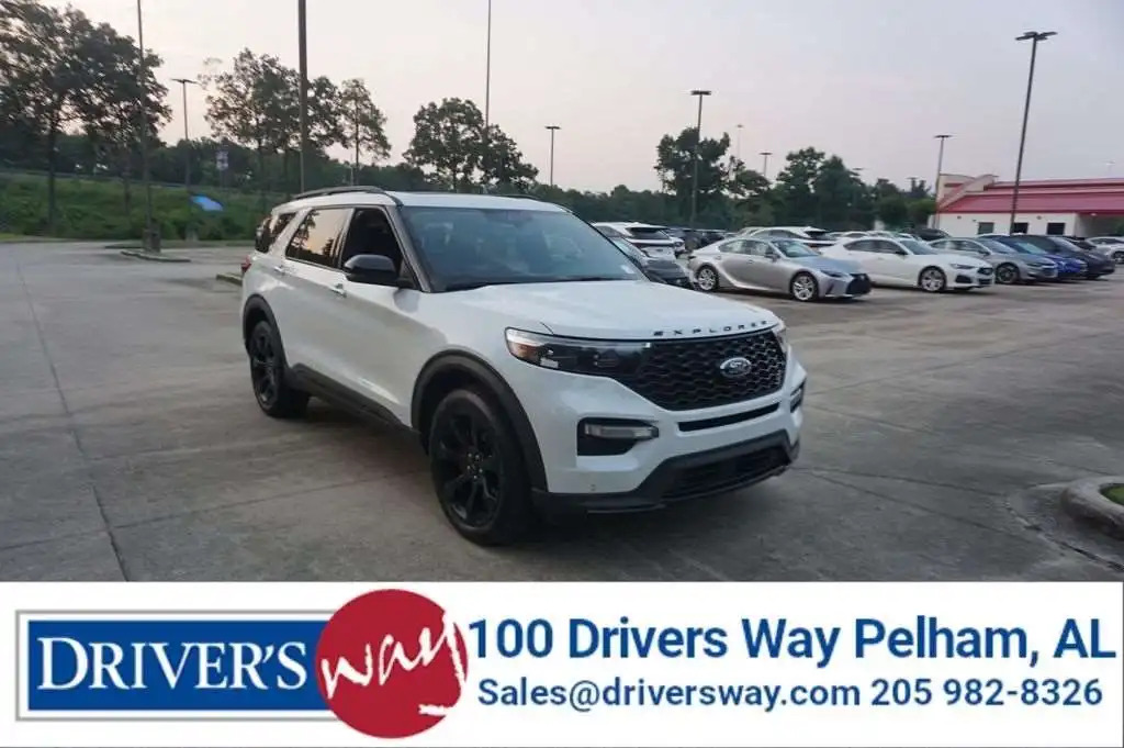 2023 Ford Explorer ST 4WD's photo