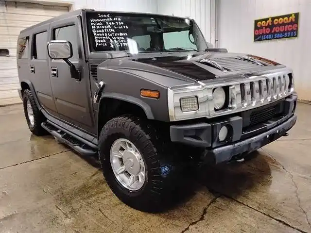 2005 Hummer H2 SUV's photo